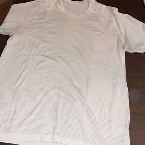 White lulu metal vent